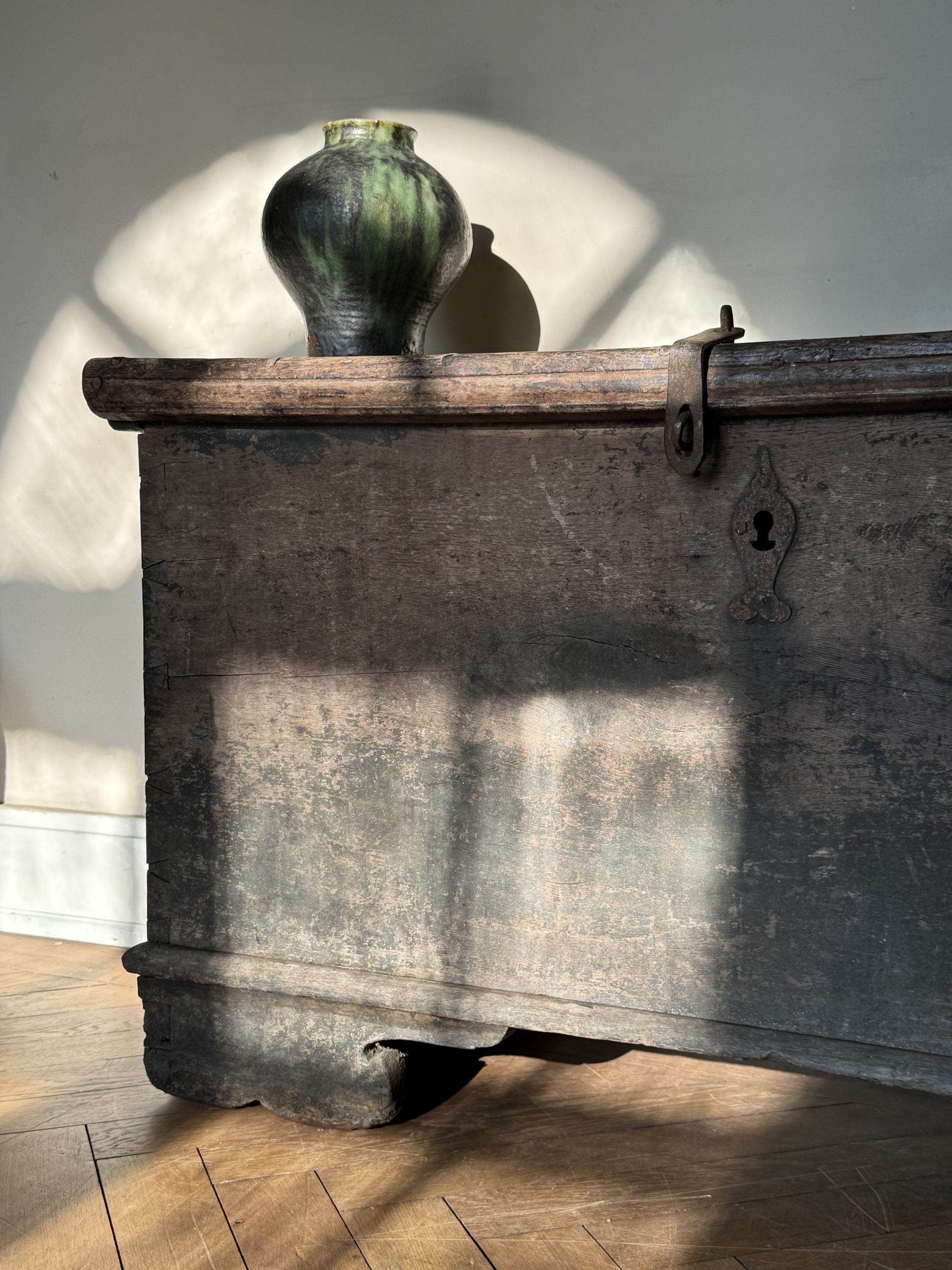 Oak Baroque Chest 