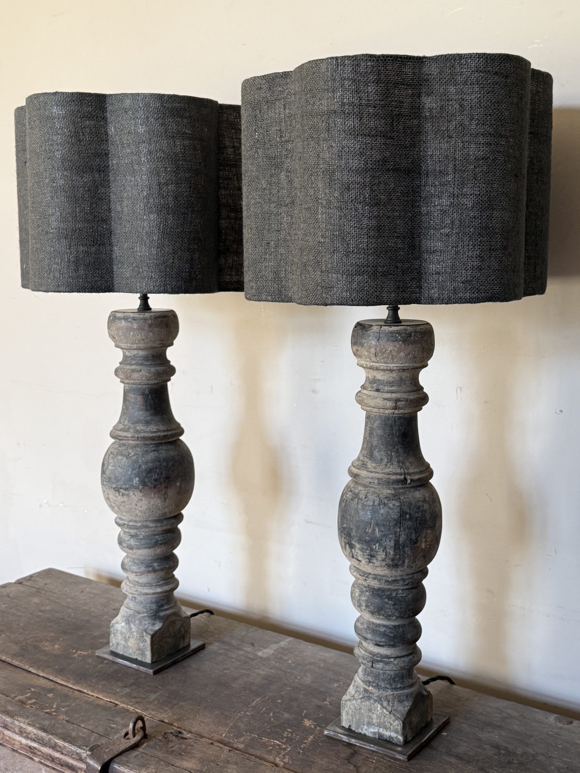 Pair of Table Lamps - Wooden Columns Florence 1650 (Pair No. I)